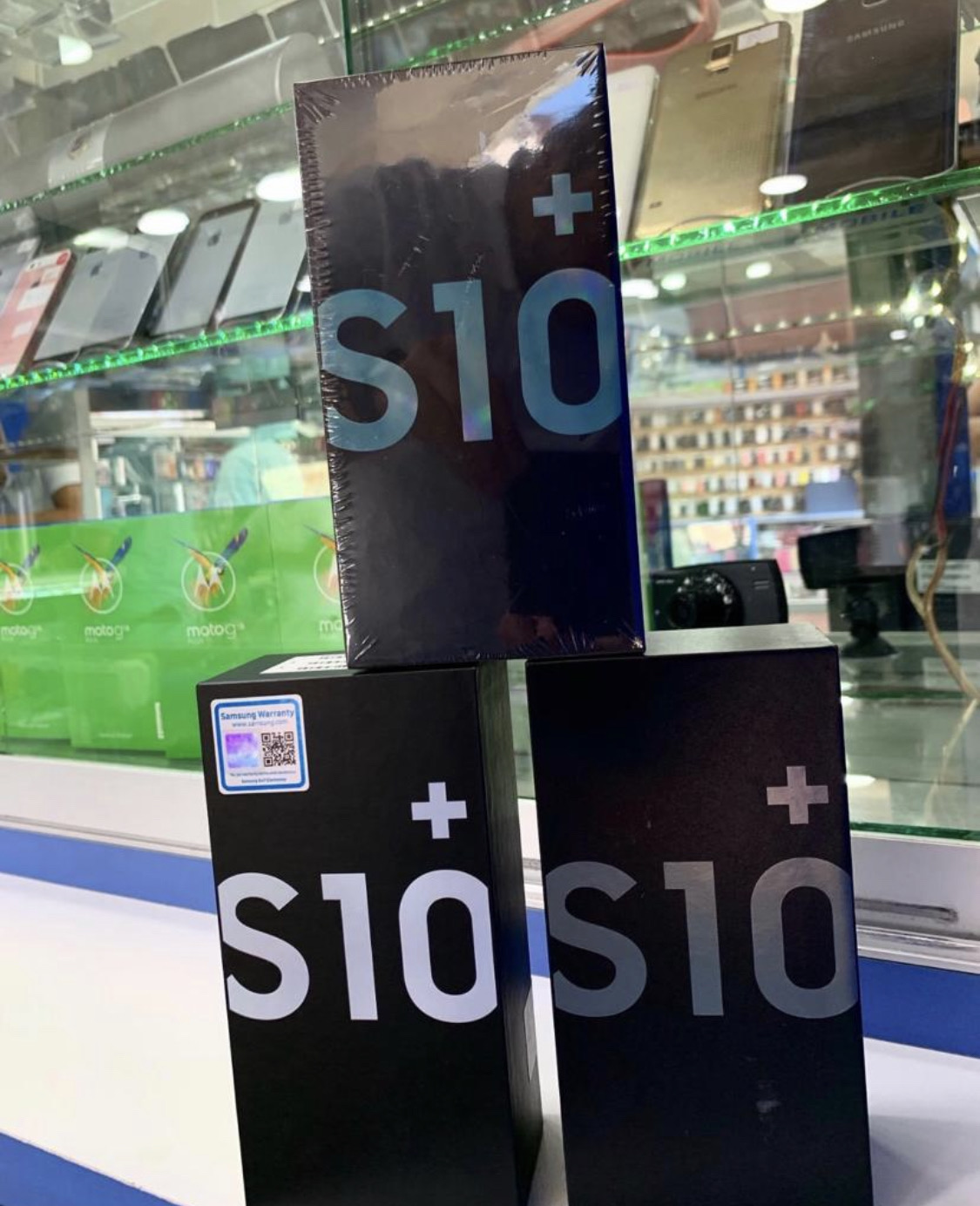 Samsung S10 plus 128Go neuf Scellé Samsung S10 plus 128Go neuf Scellé