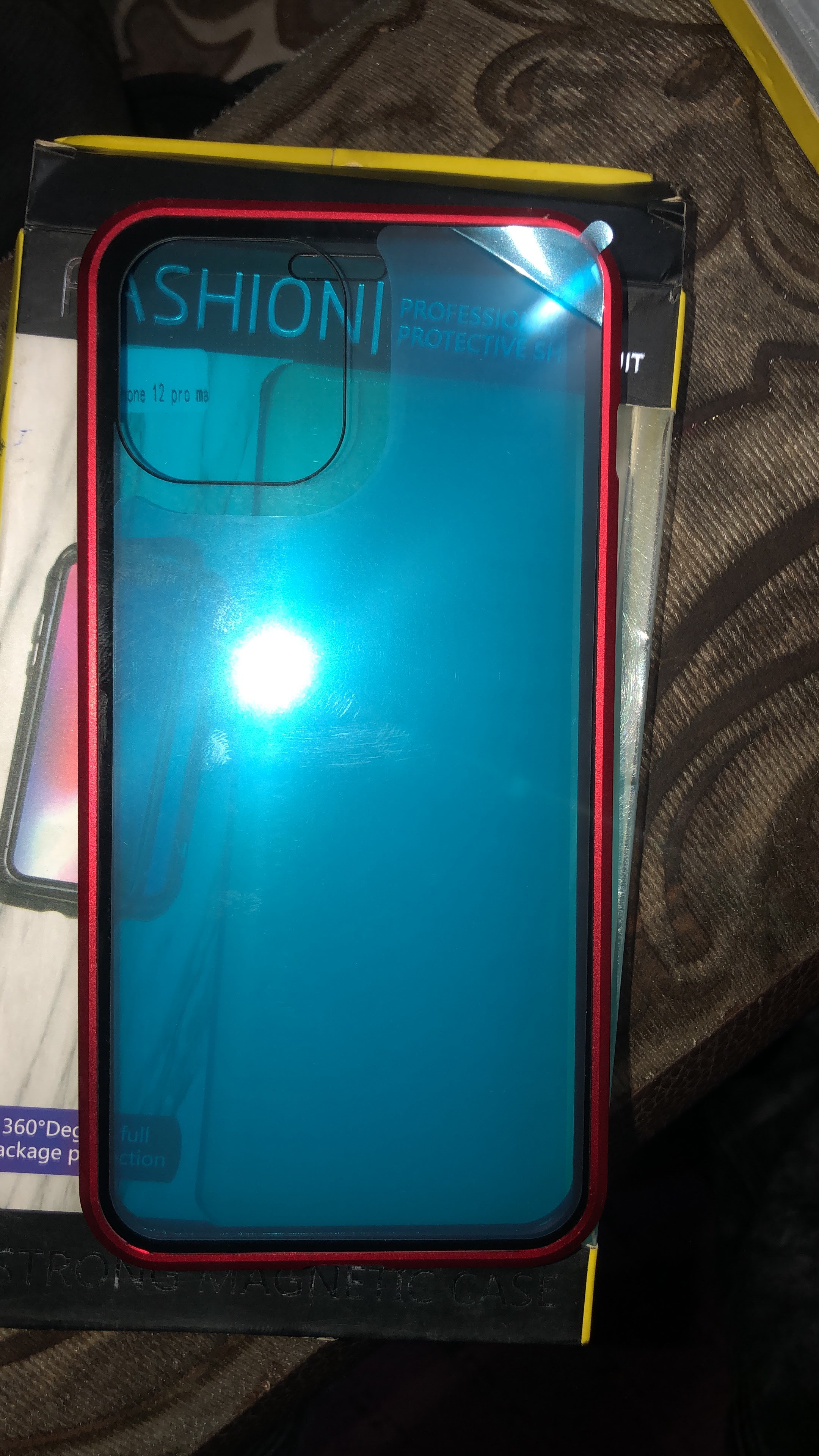 pochette magnétique à 360C°