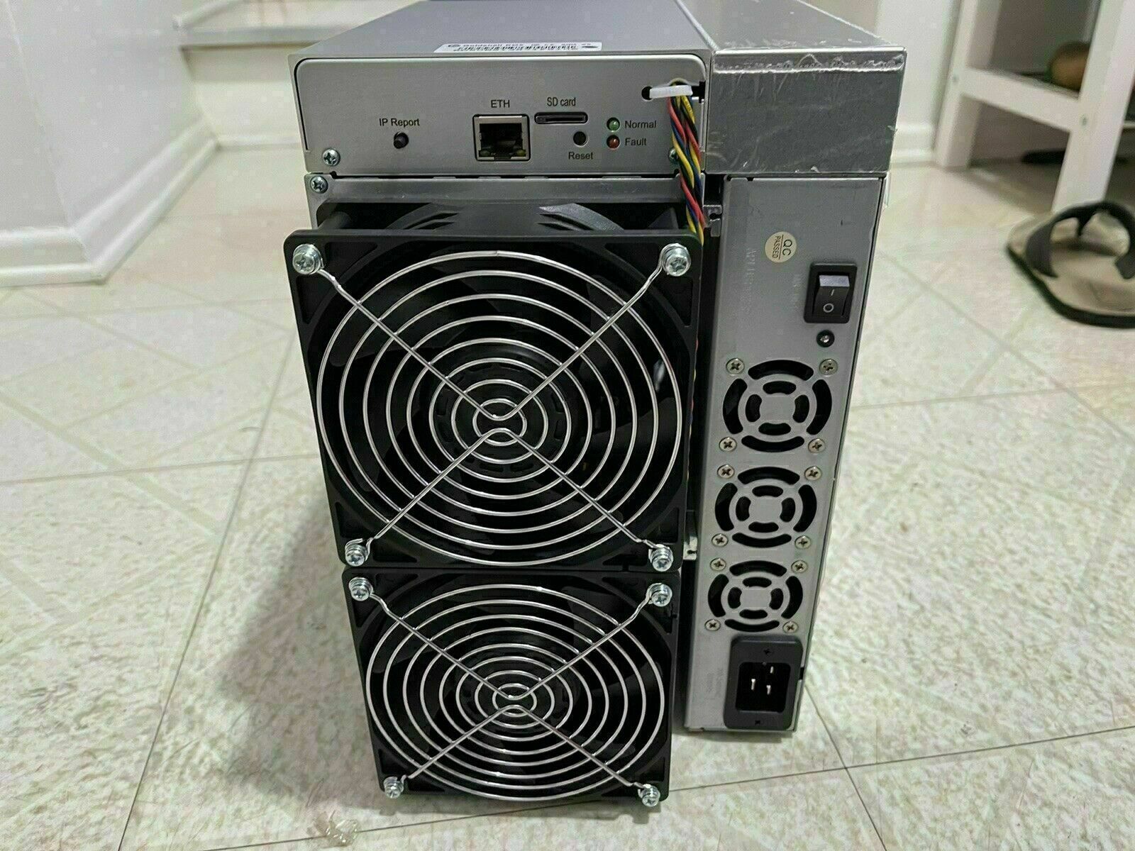 Goldshell KD5 18TH/s Kadena KDA ASIC Miner w/PSU Goldshell KD5 18TH/s Kadena KDA ASIC Miner w/PSU