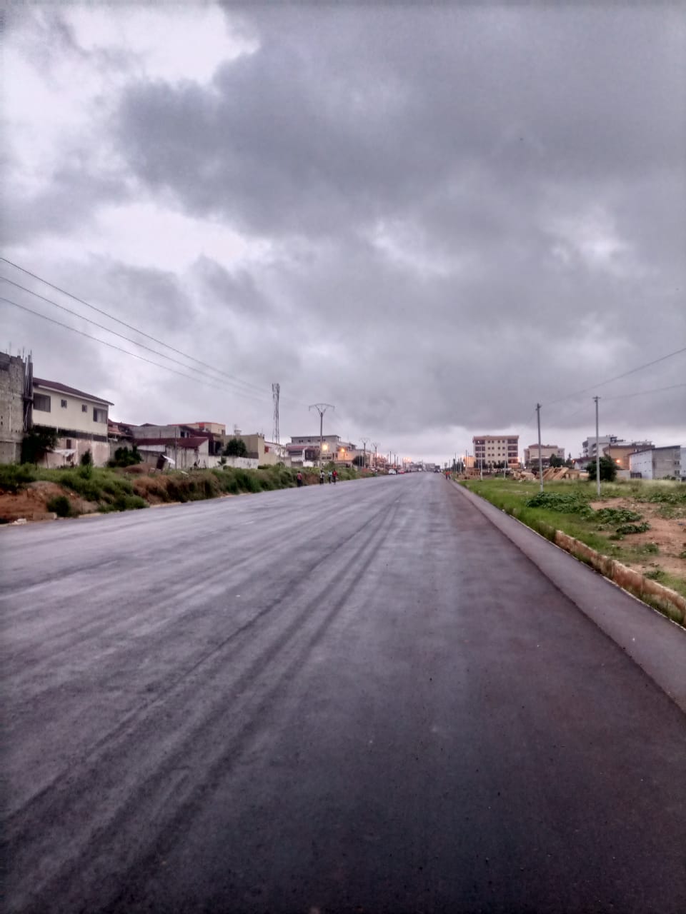 Terrain commercial en vente