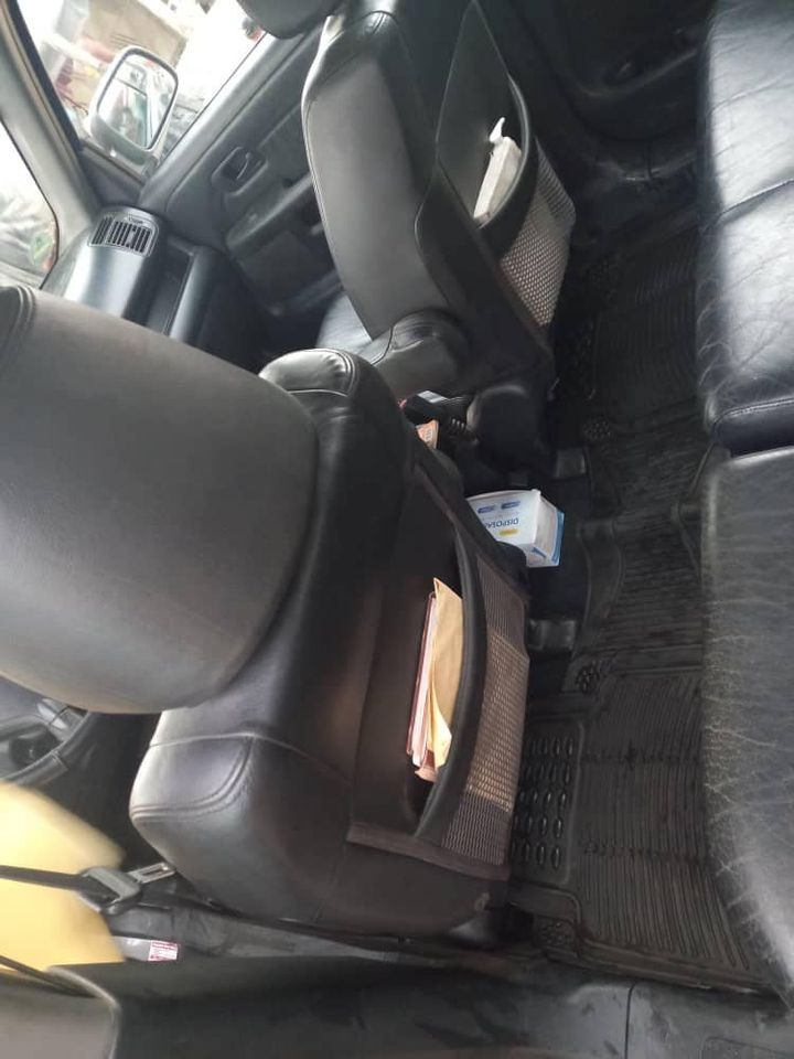 Honda crv2 Automatique essence Climé intérieur cuir