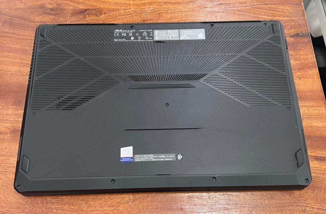 PC Gamers, Programmeurs, Architecture, Multimédia,Asus