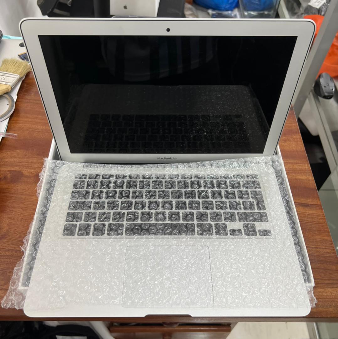 PC MacBook air 13.3 pouce 2017 core i5