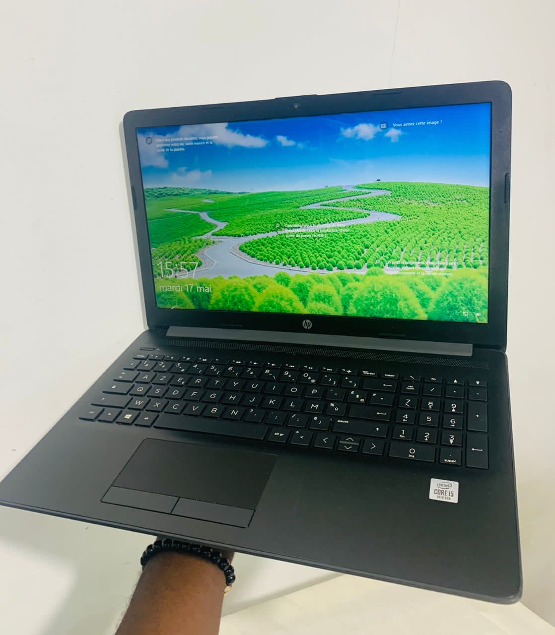 HP LAPTOP 15 ~ INTEL CORE i5-10e Gen |