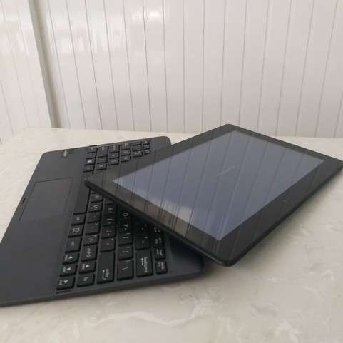 Tablette ASUS Notebook T100T " modèle PC"