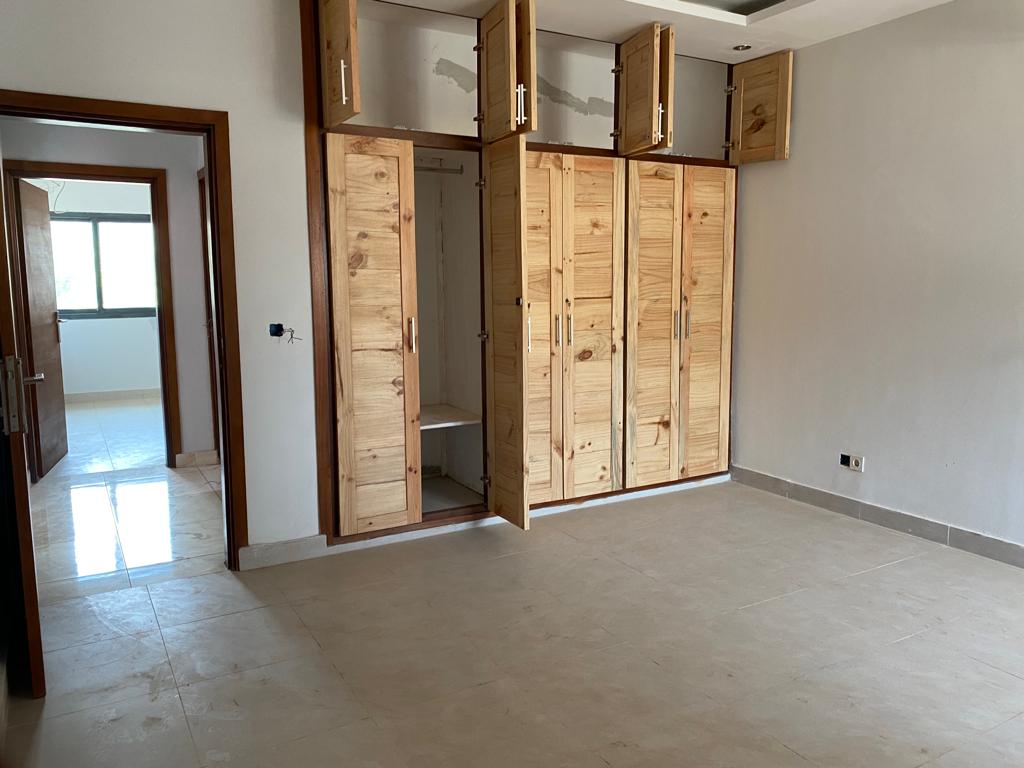 Des appartements neufs de type 3 pièces 2salles d'eau en vente à Angré château Des appartements neufs de type 3 pièces 2salles d'eau en vente à Angré château