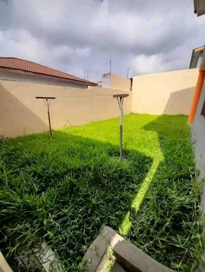 Location somptueuses villas Duplex dans une cité sécurisée à Faya