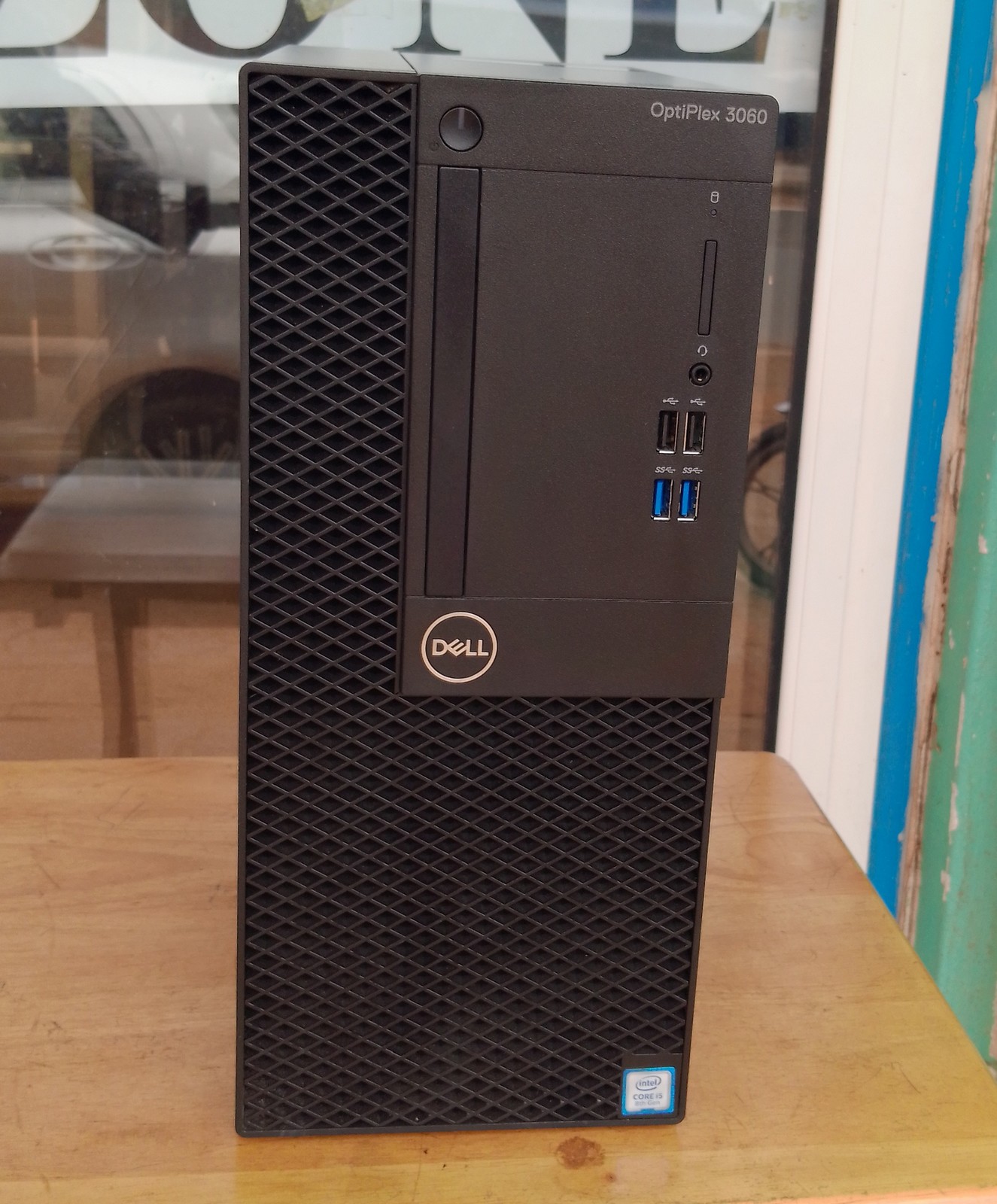 UC DELL Optiplex 3060 Core i5 8ème génération UC DELL Optiplex 3060 Core i5 8ème génération