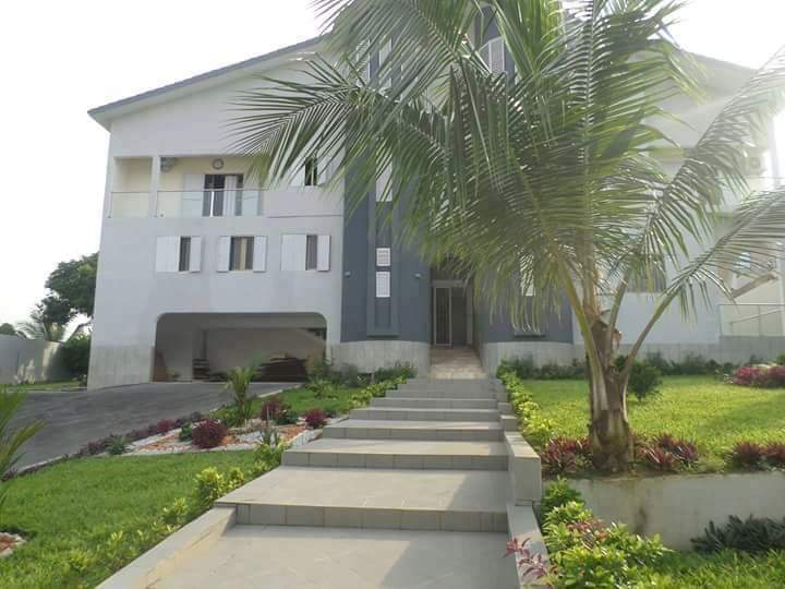 Duplex 14 pièces haut standing, jardin, ascenseur, piscine, garage en vente Riviera golf4 beverhill