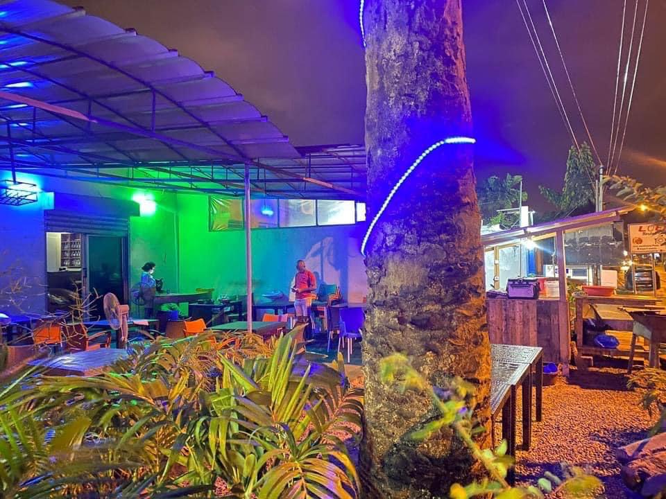 Maquis restaurant à céder avec tout le contenu à Cocody Angre 7ème tranche zone Bluetooth