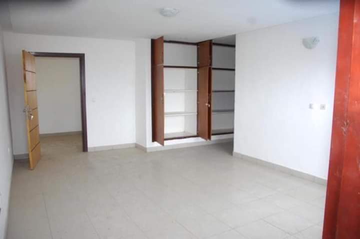 joli immeuble jumelé R+4 bon standing sur 850m2 en vente Riviéra faya route Abatta