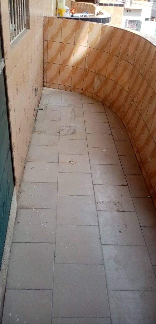 Joli appartement de type 2 pièces, 2dwc au 1er, balcon cocody angre 9ème tranche Joli appartement de type 2 pièces, 2dwc au 1er, balcon cocody angre 9ème tranche