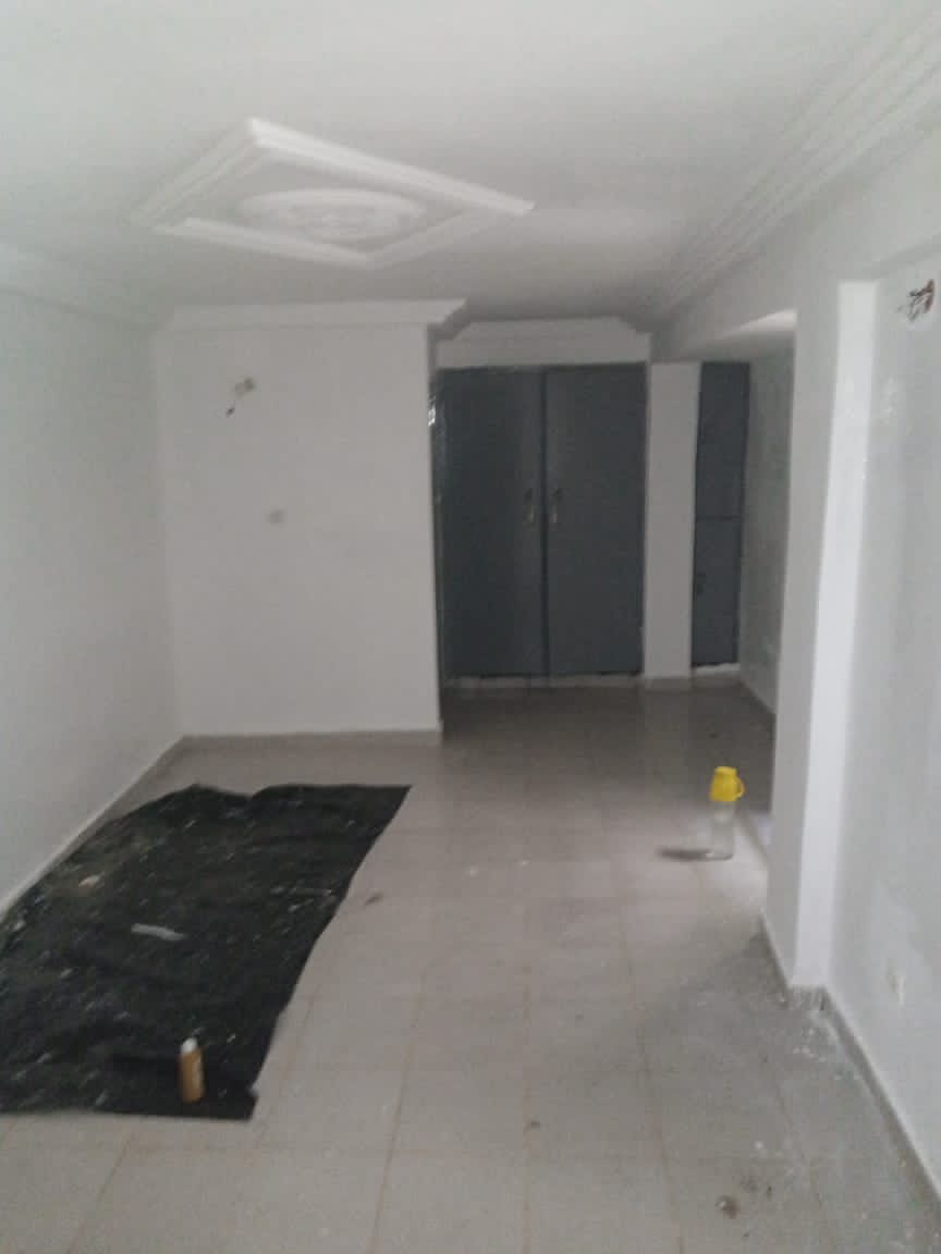 Joli studio studio américain en mezzanine 2 salles d'eau à louer pharmacie du château