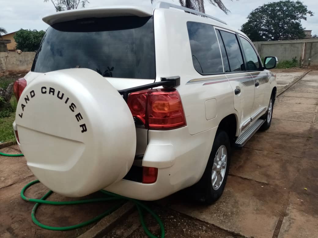Land Cruiser Land Cruiser