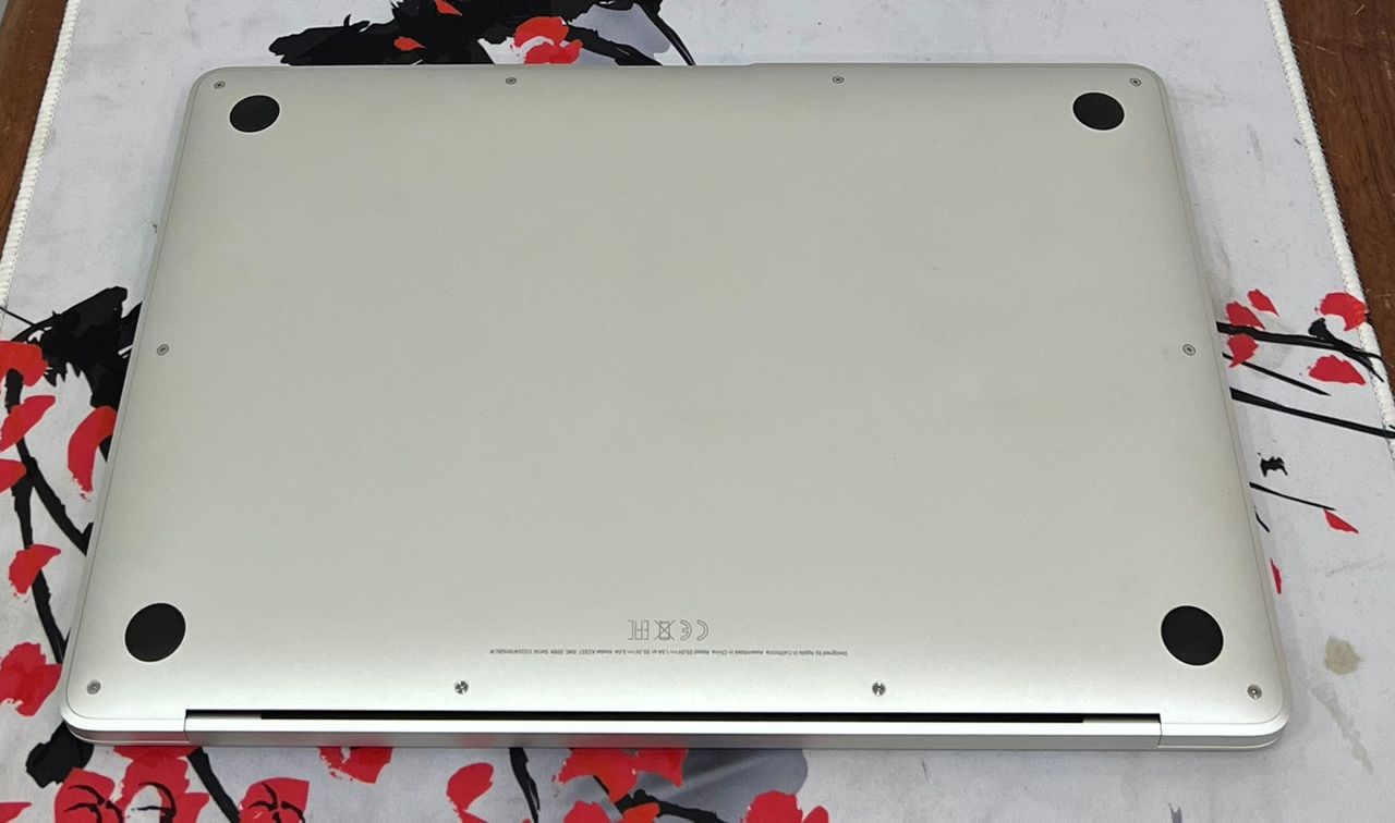 MACBOOK AIR RETINA M1 2020 MACBOOK AIR RETINA M1 2020