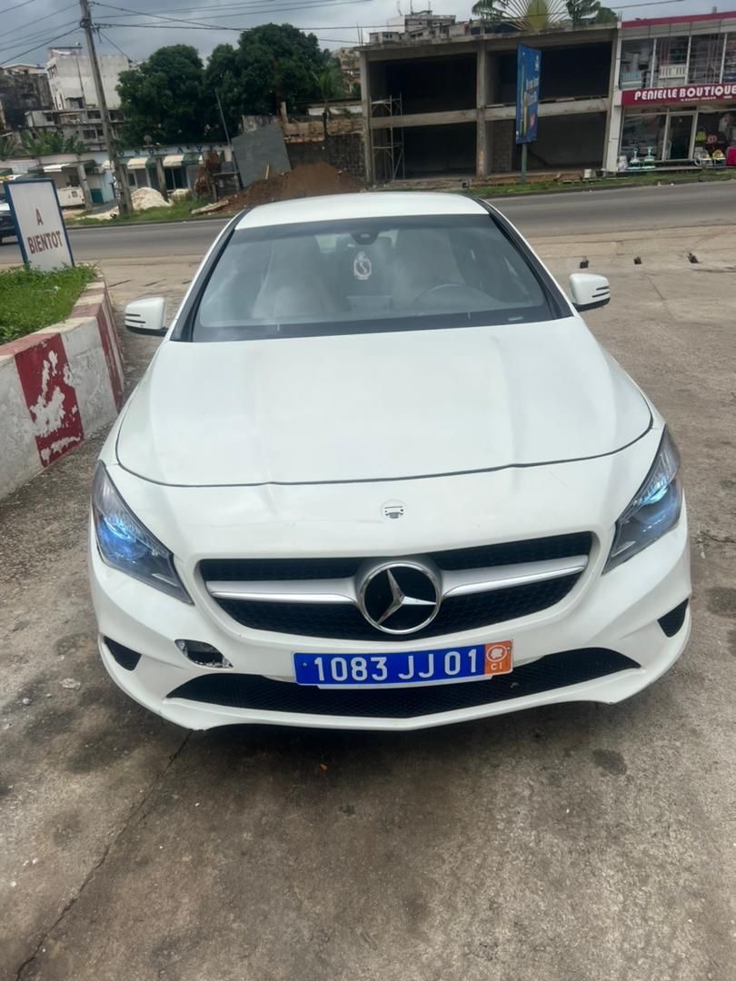 MERCEDES CLA 250