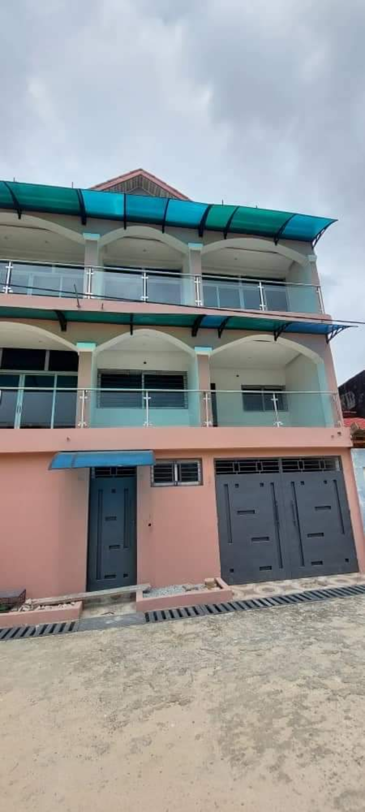 vente de duplex haut standing à cocody Riviera M'badon