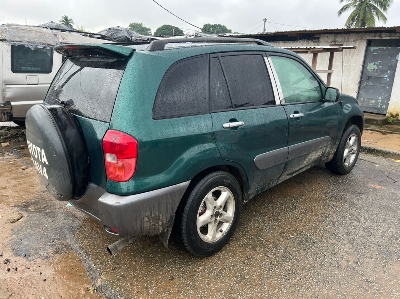 TOYOTA RAV4