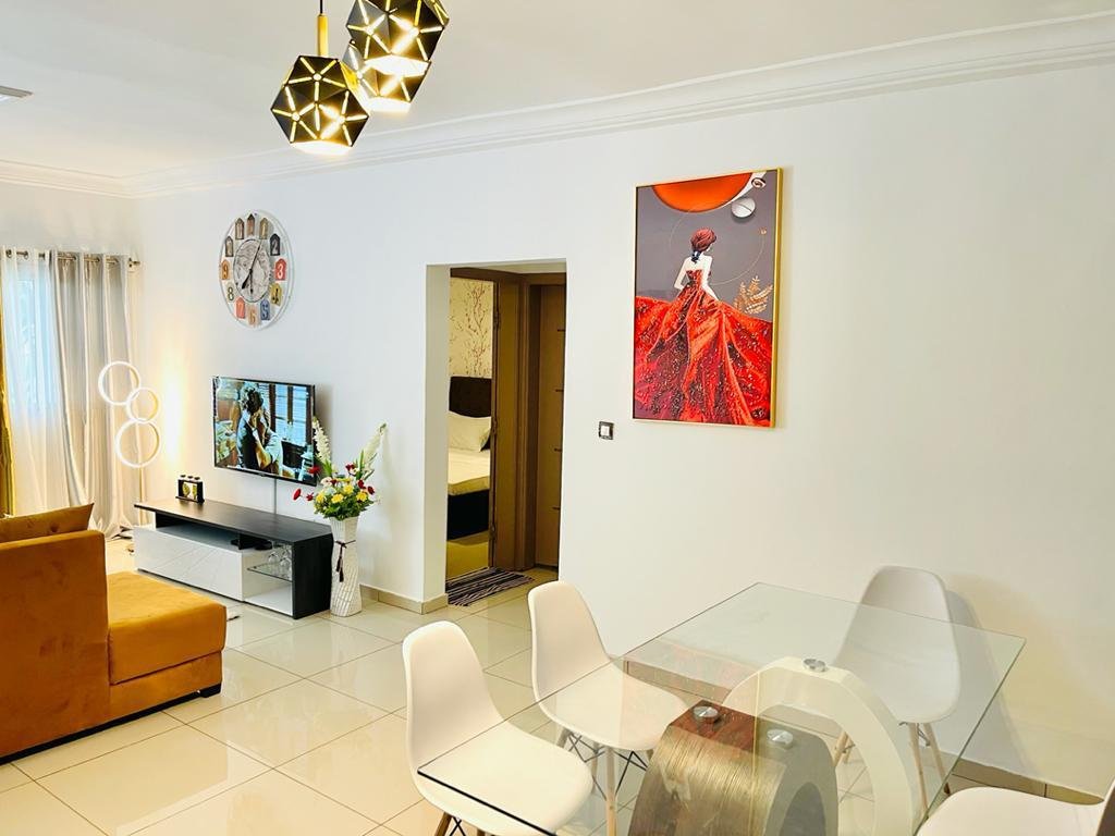 Appartement 3 Pièces Meublé Cocody Angré 8ème Tranche