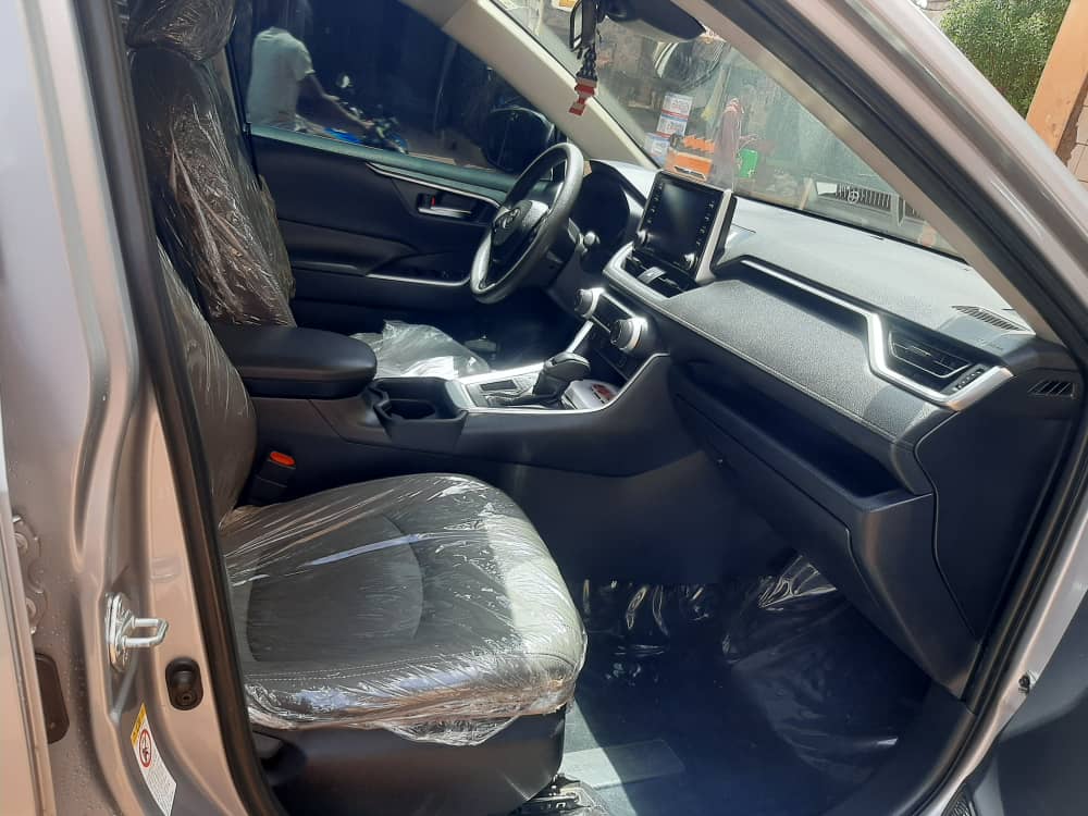 Toyota RAV4 xLE 2020