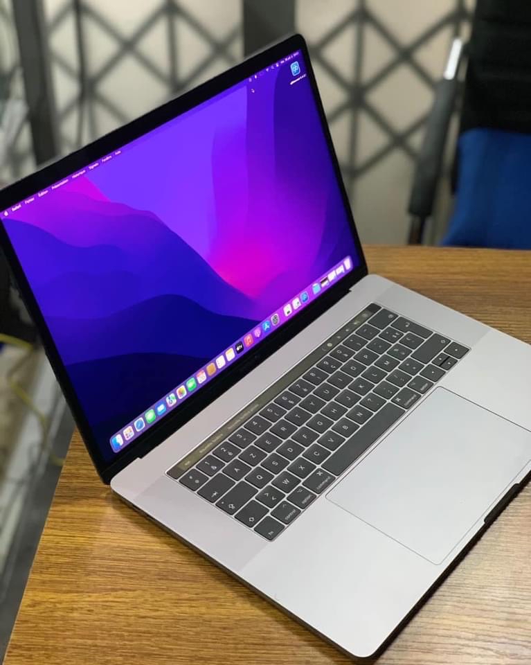 MACBOOK PRO 15.4 POUCES