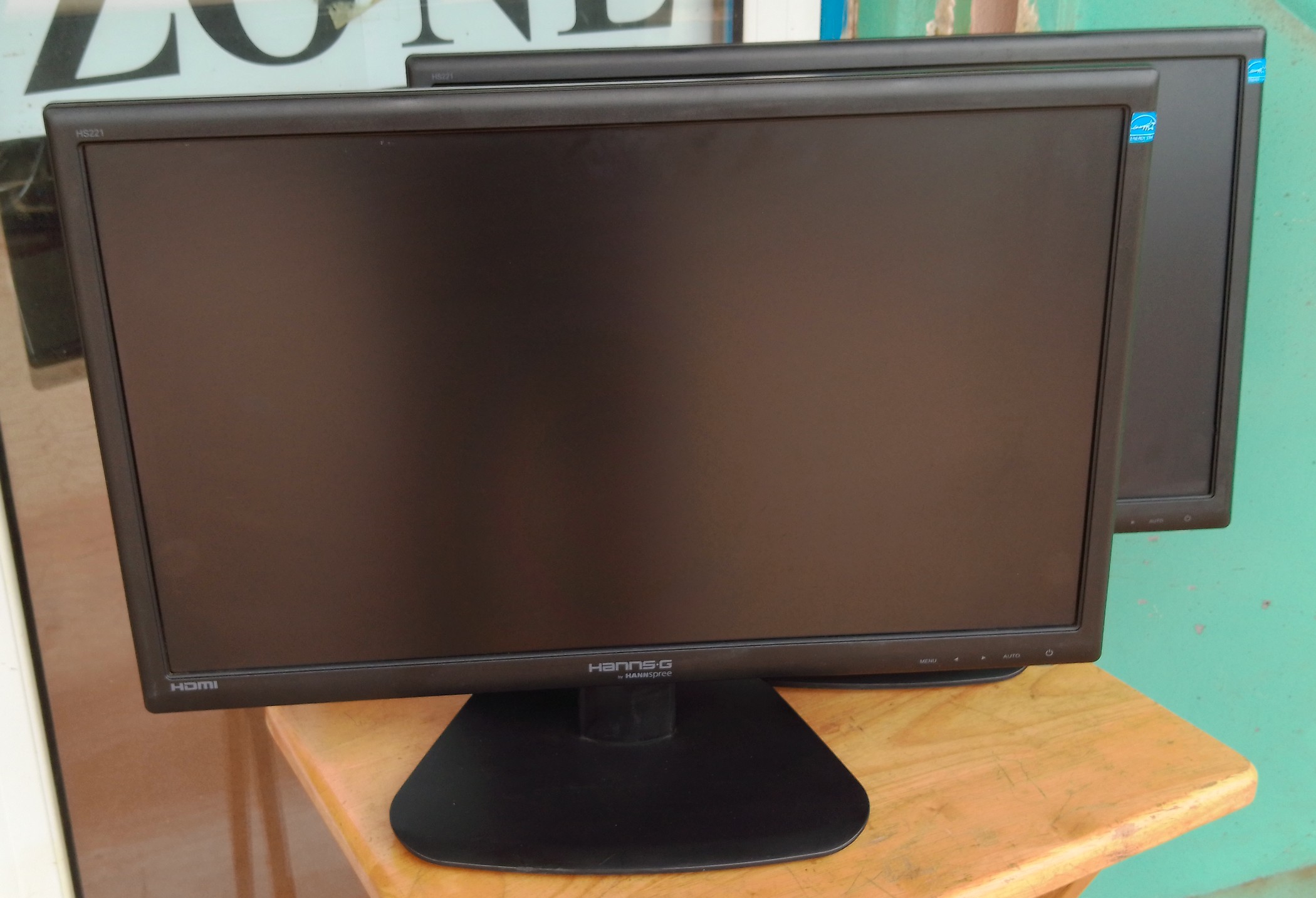 Moniteur 22 pouces HDMI Moniteur 22 pouces HDMI