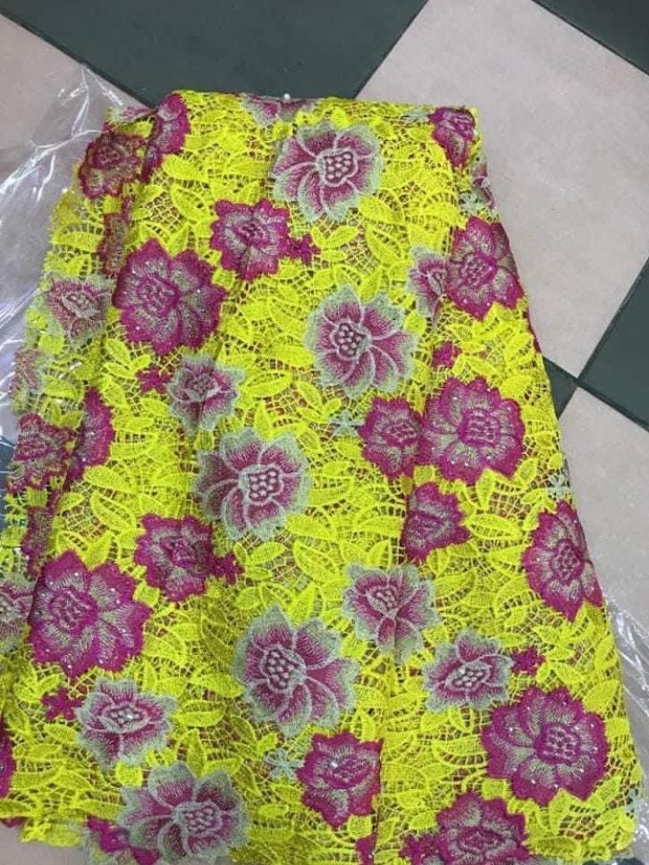 guipure de bon qualité au prix d’usine 5 yah 18500f