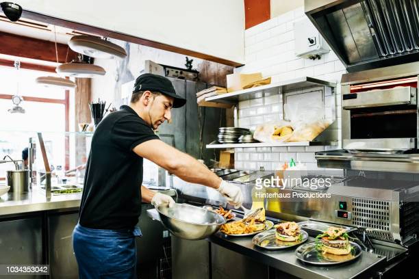 FAST FOOD FAST FOOD