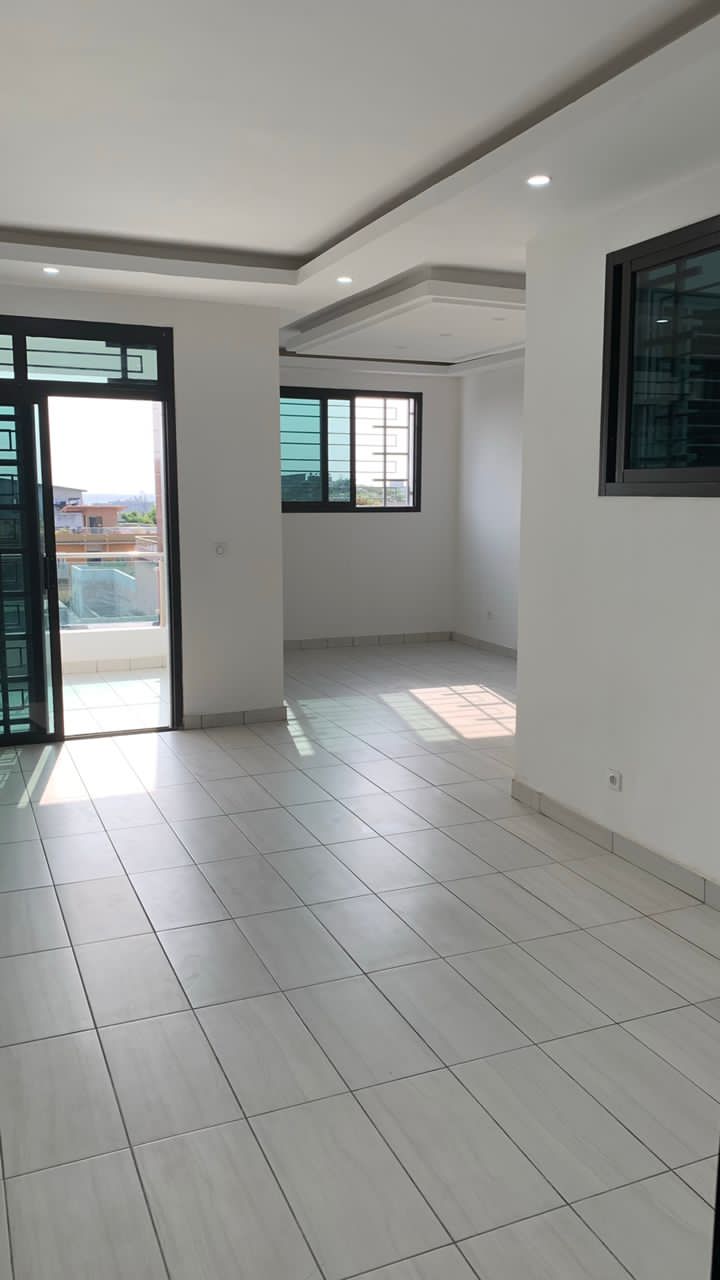Riviera 4 mbadon : Joli appartement de type 4 pièces haut standing en vente Riviera 4 mbadon : Joli appartement de type 4 pièces haut standing en vente