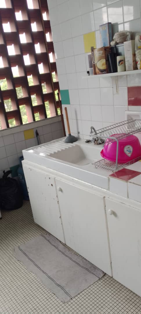 joli appartement de type 2 pièces au 4ème étage à louer avec ascenseur pour meublé ou habitation