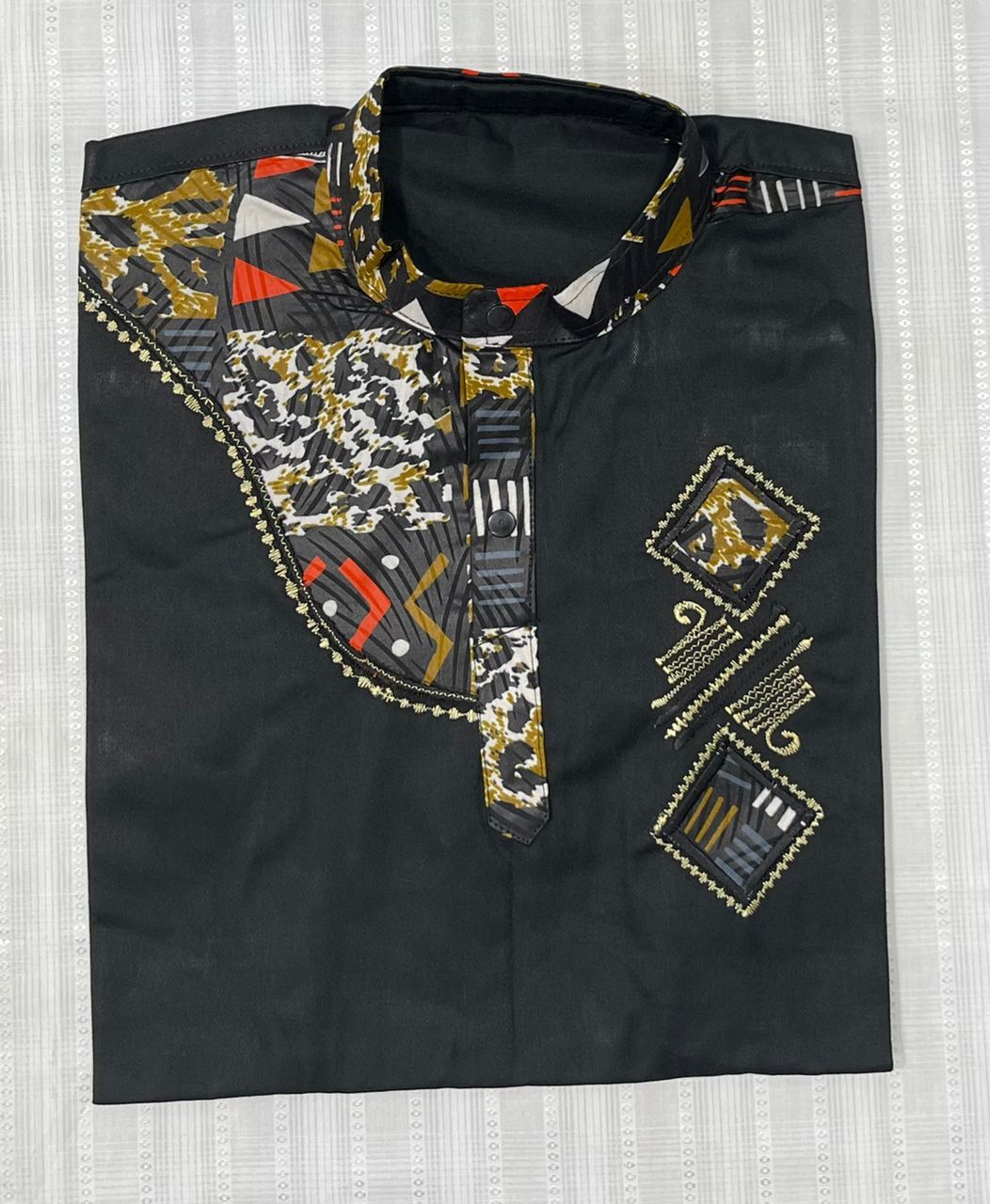 Chemise en coton mélangé avec les bogola tailles standard