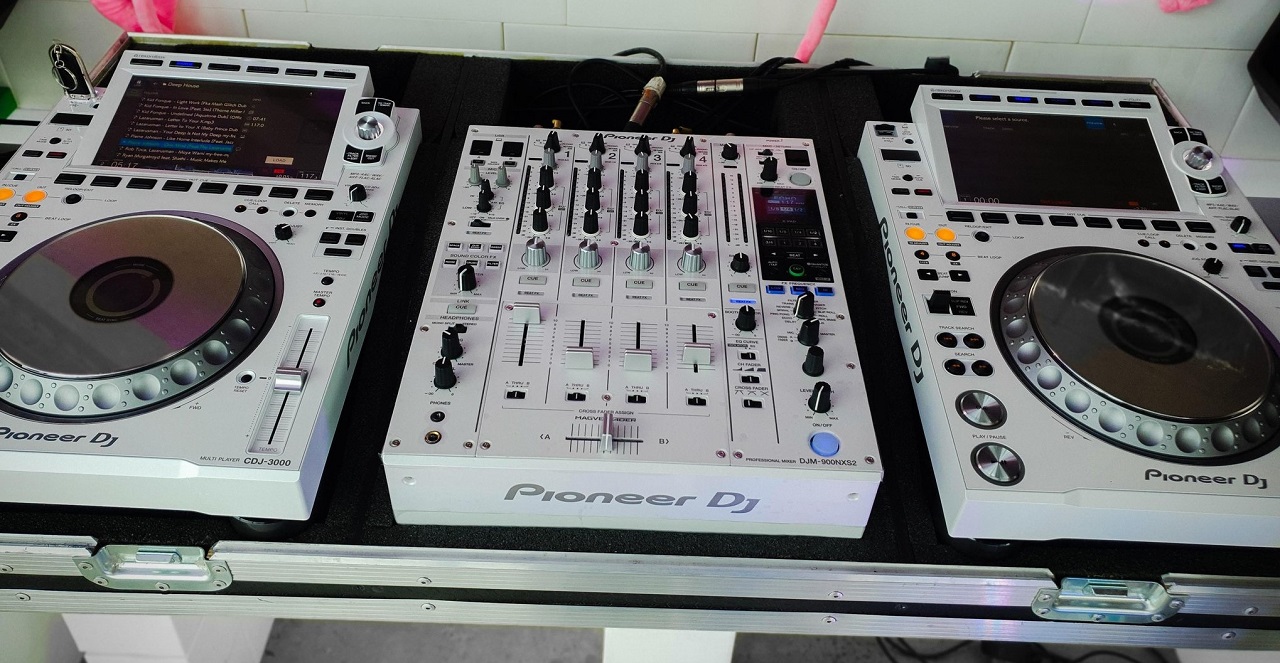 Pioneer DJ XDJ-RX3, Pioneer DDJ-REV7 DJ Kontroler, Pioneer XDJ XZ , Pioneer DDJ 1000, Pioneer DDJ 10 Pioneer DJ XDJ-RX3, Pioneer DDJ-REV7 DJ Kontroler, Pioneer XDJ XZ , Pioneer DDJ 1000, Pioneer DDJ 10