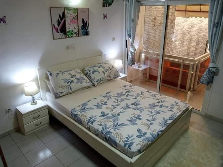 Résidence de 2 pièces en mezzanin en location Yopougon ananeraie