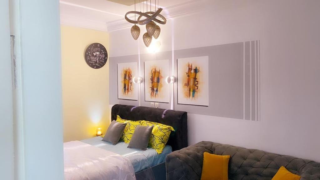 Appartement Studio Meublé à la 8è tranche immeuble Kolo Appartement Studio Meublé à la 8è tranche immeuble Kolo