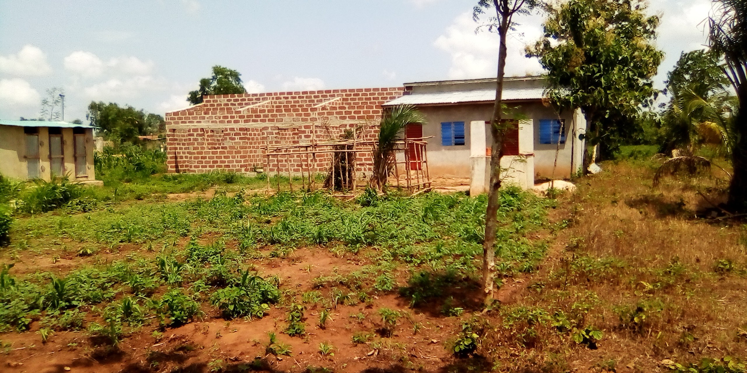 AUBAINE AU LYCÉE MEDJI SÉKOU DU NOUVEAU SITE INDUSTRIELL DE GLO-DJIGBÉ* AUBAINE AU LYCÉE MEDJI SÉKOU DU NOUVEAU SITE INDUSTRIELL DE GLO-DJIGBÉ*