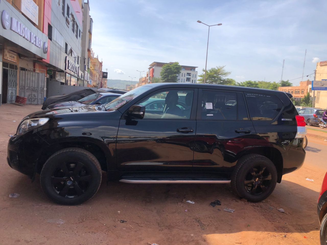 entreprise AKDR mali automobile commerce général international vente achat location Toyota