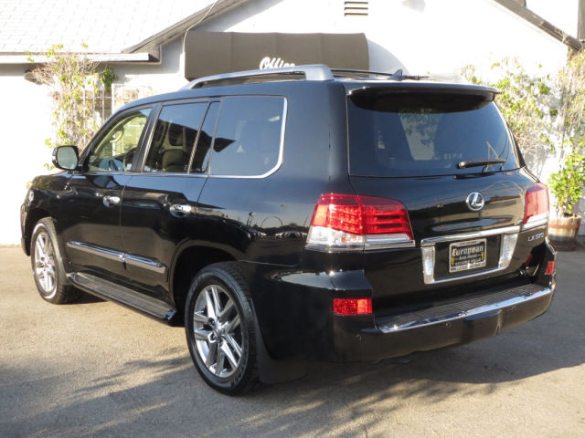 2013 Lexus LX 570 2013 Lexus LX 570