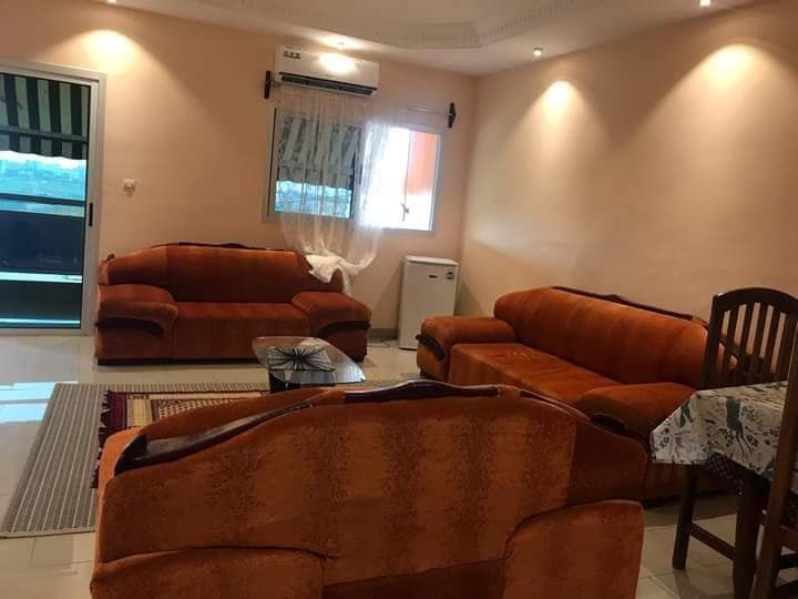 A LOUER APPARTEMENT DE 04 PIÈCES A ABIDJAN COCODY RIVIERA faya