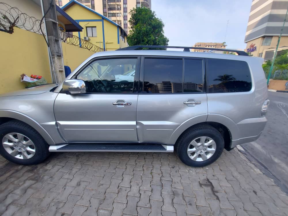 Location de véhicule 4x4- Mitsubishi Pajero