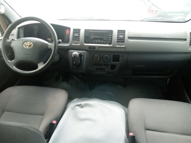 TOYOTA Hiace 2014 Essence TOYOTA Hiace 2014 Essence