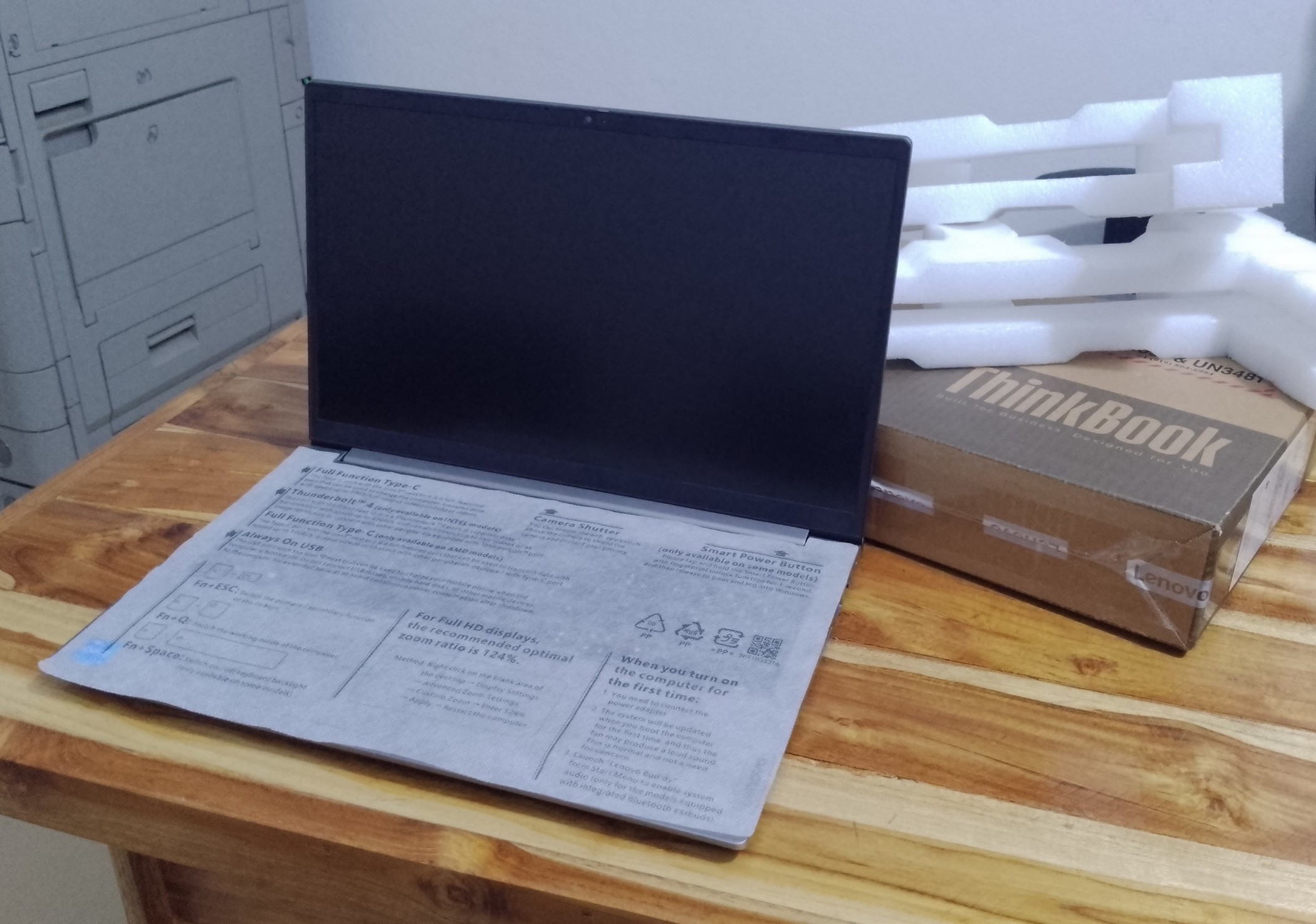 LENOVO ThinkBook Core i3 11th gen. (NEUF en carton) LENOVO ThinkBook Core i3 11th gen. (NEUF en carton)