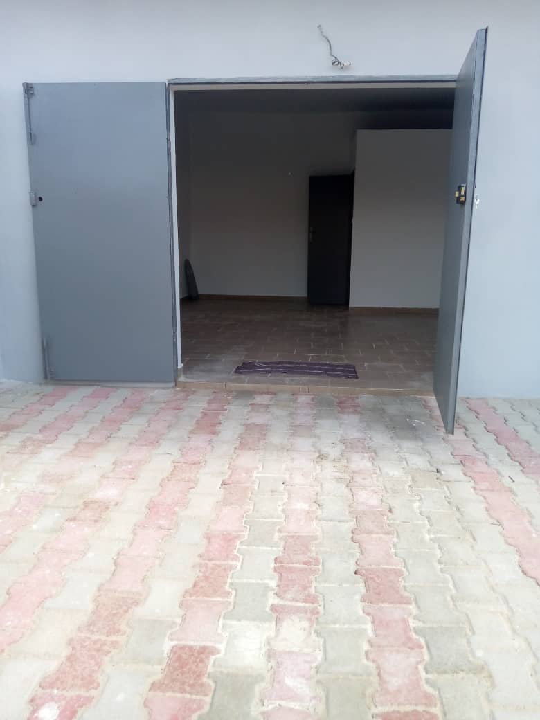 De nouveaux magasins 100 000 angre chu Clémentine tout passe