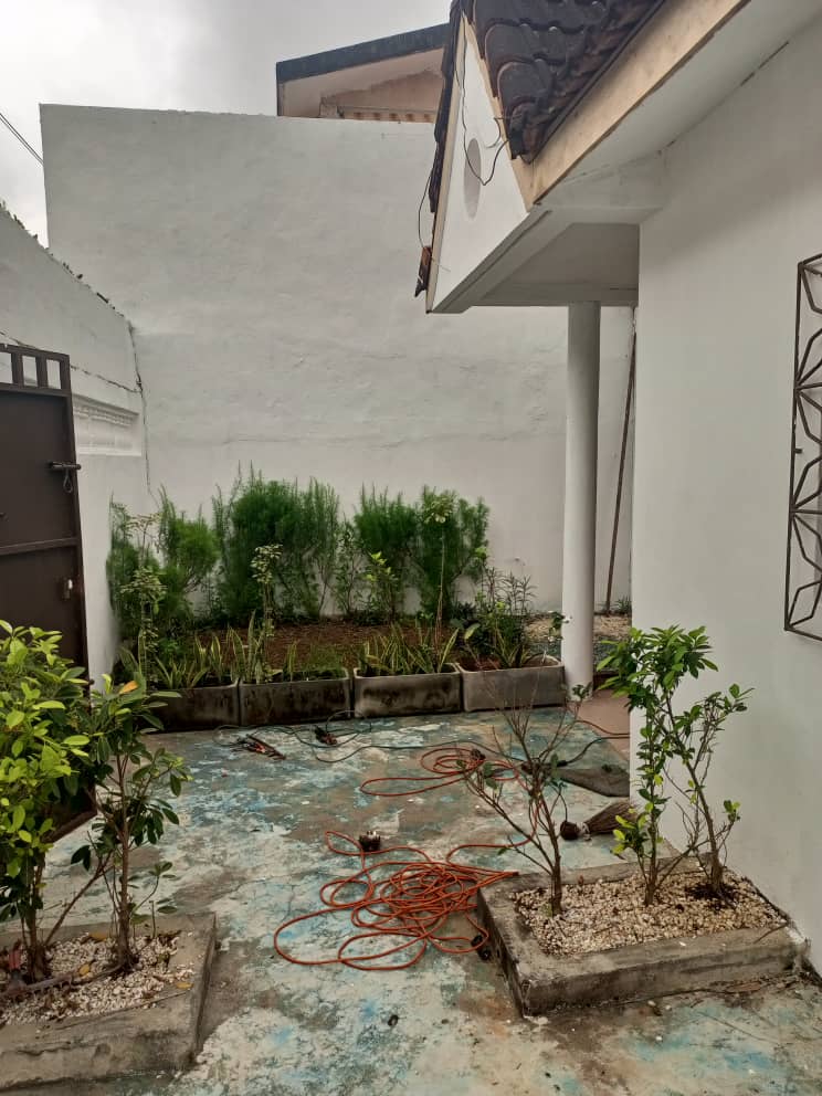 En vente, villa basse 4 pièces, petit jardin, garage, cour, rivière palmeraie promogim