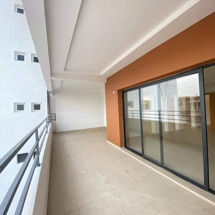 A LOUER APPARTEMENT DE 04 PIÈCES A LA RIVIERA 4