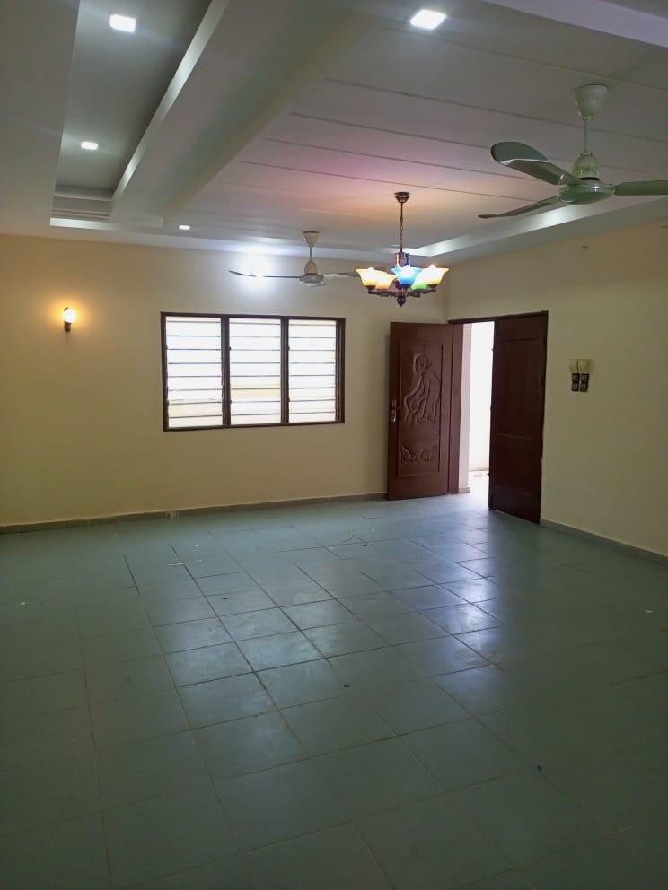 LOCATION D'UNE VILLA DE 04 CHAMBRES A ABOMEY-CALAVI (ACONVILLE)