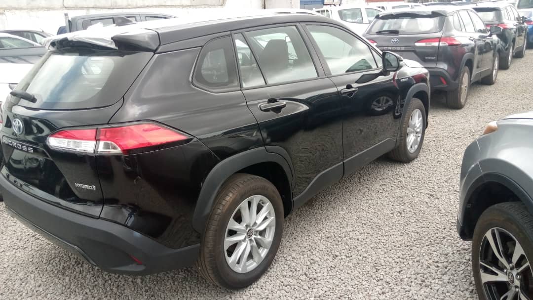 TOYOTA Corolla CROSS Hybrid
