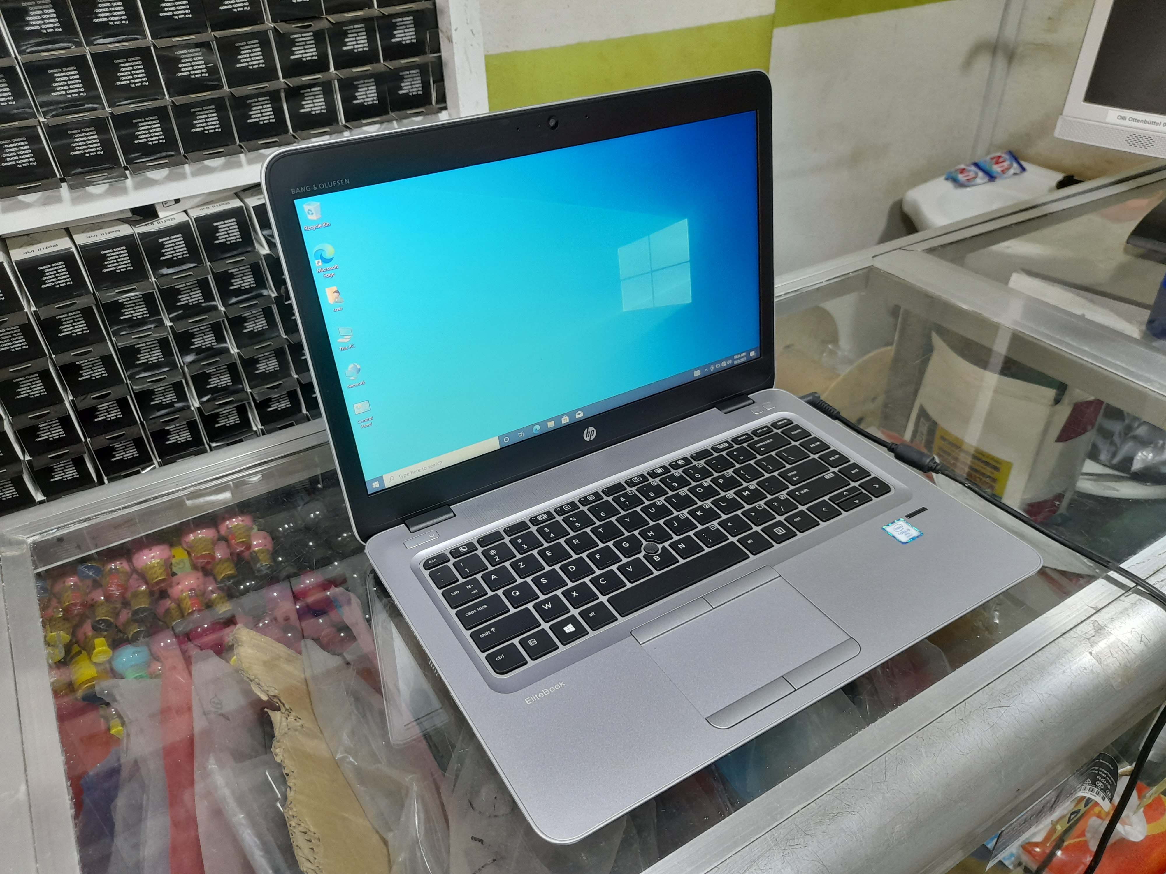 !! PROMO !! HP EliteBook 840 G3 I5 + 16Go/1Tera (Importés USA) !! PROMO !! HP EliteBook 840 G3 I5 + 16Go/1Tera (Importés USA)