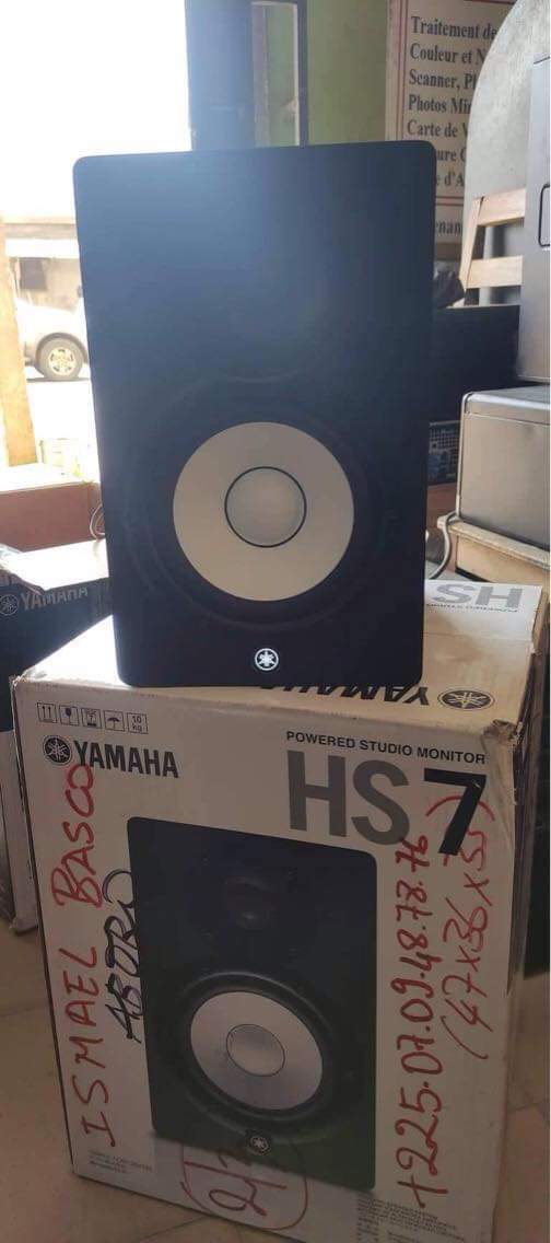 ARTICLES DISPONIBLES IMMÉDIATEMENT