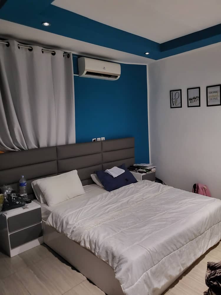 Angré 8ème tranche cité Magnin, belle villa basse 4 pièces, garage, jardin