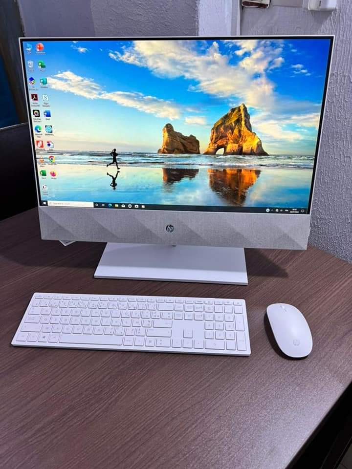 Hp Pavilion tout en un core i7 tactile dédiée 2g Hp Pavilion tout en un core i7 tactile dédiée 2g